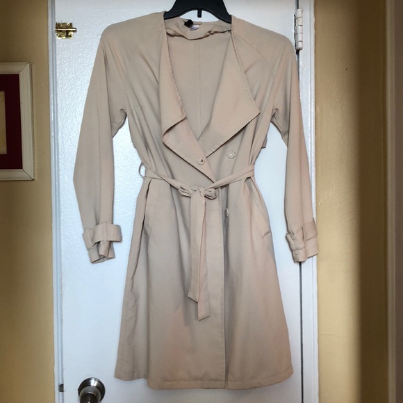 H&M Jackets & Blazers - H&M Lightweight trench coat